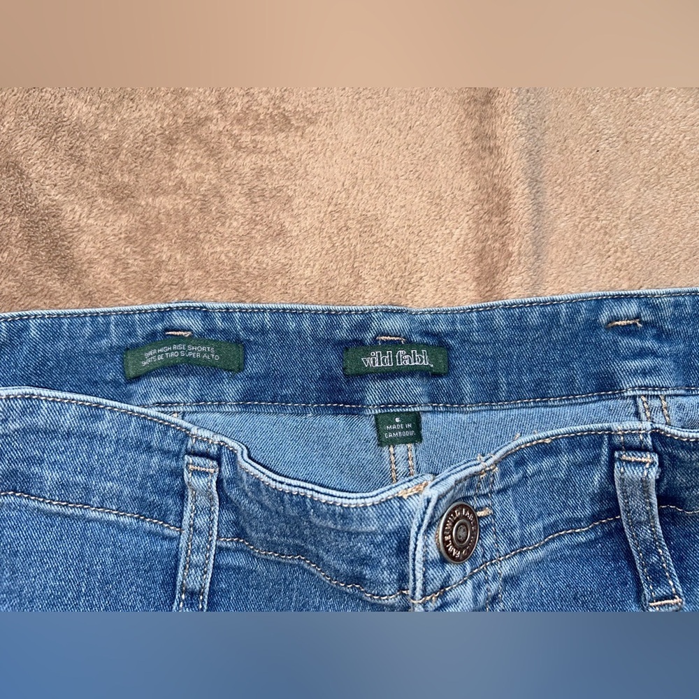 Women's Super-High Rise
Seamed Jean Shorts - Wild Fable™ Medium Wash
6 - Picture 3 of 3